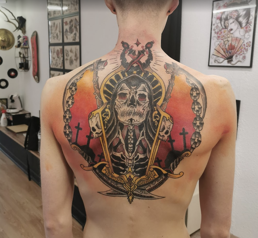 Back piece neo-traditional
